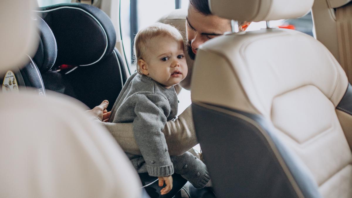 scaunele-auto-obligatorii-implinesc-20-de-ani-au-salvat-mii-de-vieti--dar-parintii-continua-sa-le-foloseasca-gresit_00790100