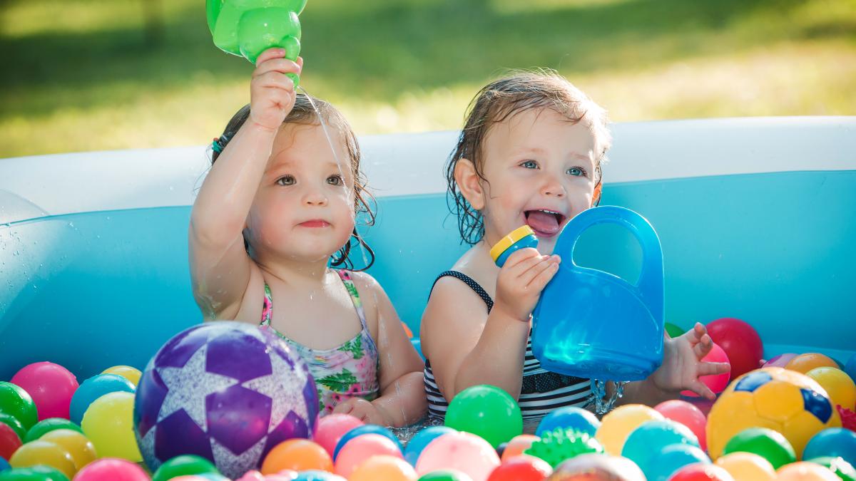 caracteristici-speciale-ale-bebelusilor-nascuti-vara--conform-stiintei-tind-sa-fie-mai-inalti-decat-media-si-este-mai-probabil-sa-fie-stangaci_28769100