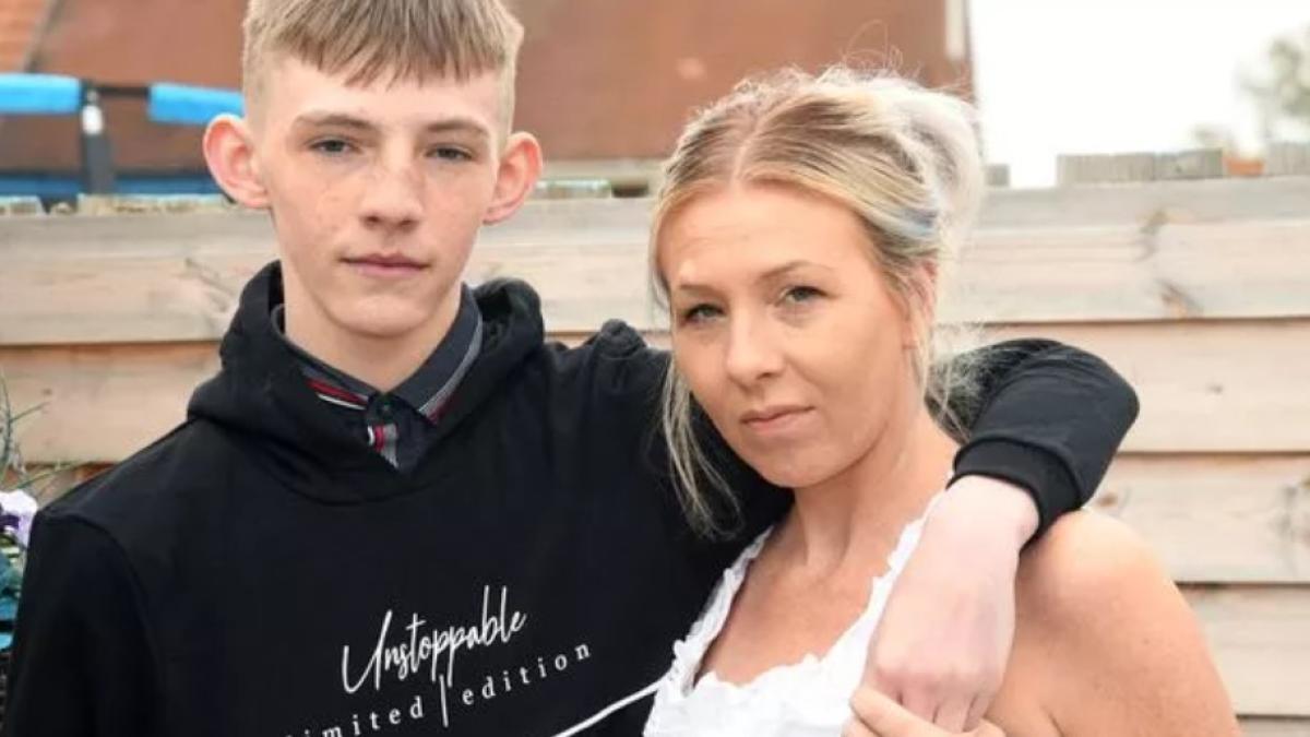 cod-vestimentar_12125800