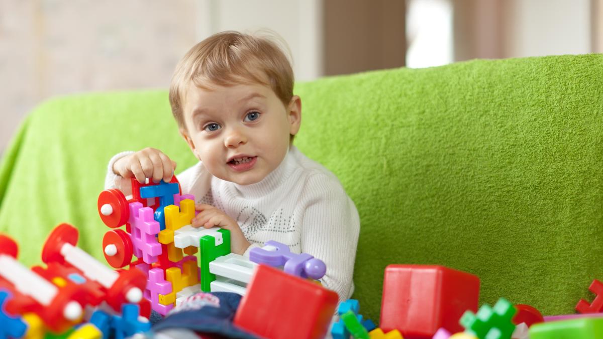 singurele-6-lucruri-de-care-au-nevoie-copiii-de-2-ani-pentru-a-fi-fericiti--potrivit-unui-celebru-neuropsiholog_95903000