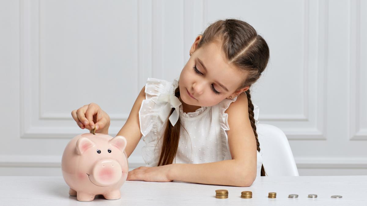 cel-mai-bun-consultant-financiar-din-europa--sfaturi-pentru-parinti-trebuie-sa-vorbesti-cu-copiii-despre-bani--ca-sa-nu-repete-aceleasi-greseli-ca-ale-voastre_91633200