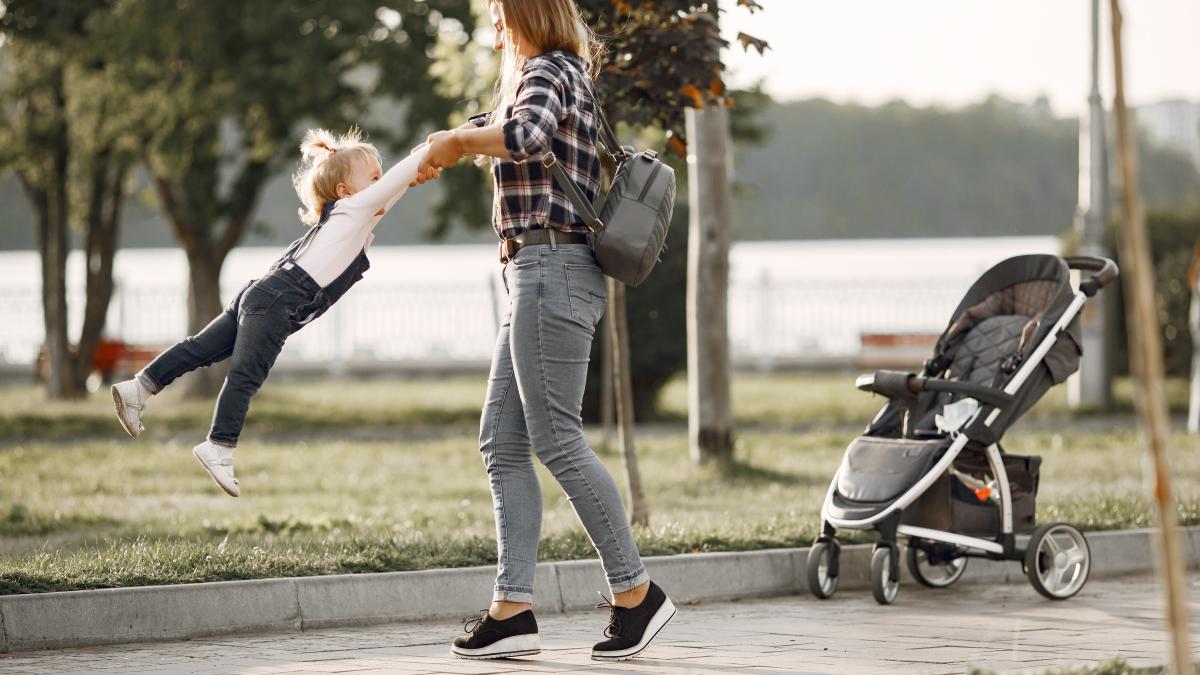 renunta-la-carucior-chiar-acum-daca-ai-un-copil-care-are-varsta-de-peste-1-an-un-psihoterapeut-explica-de-ce_54278100