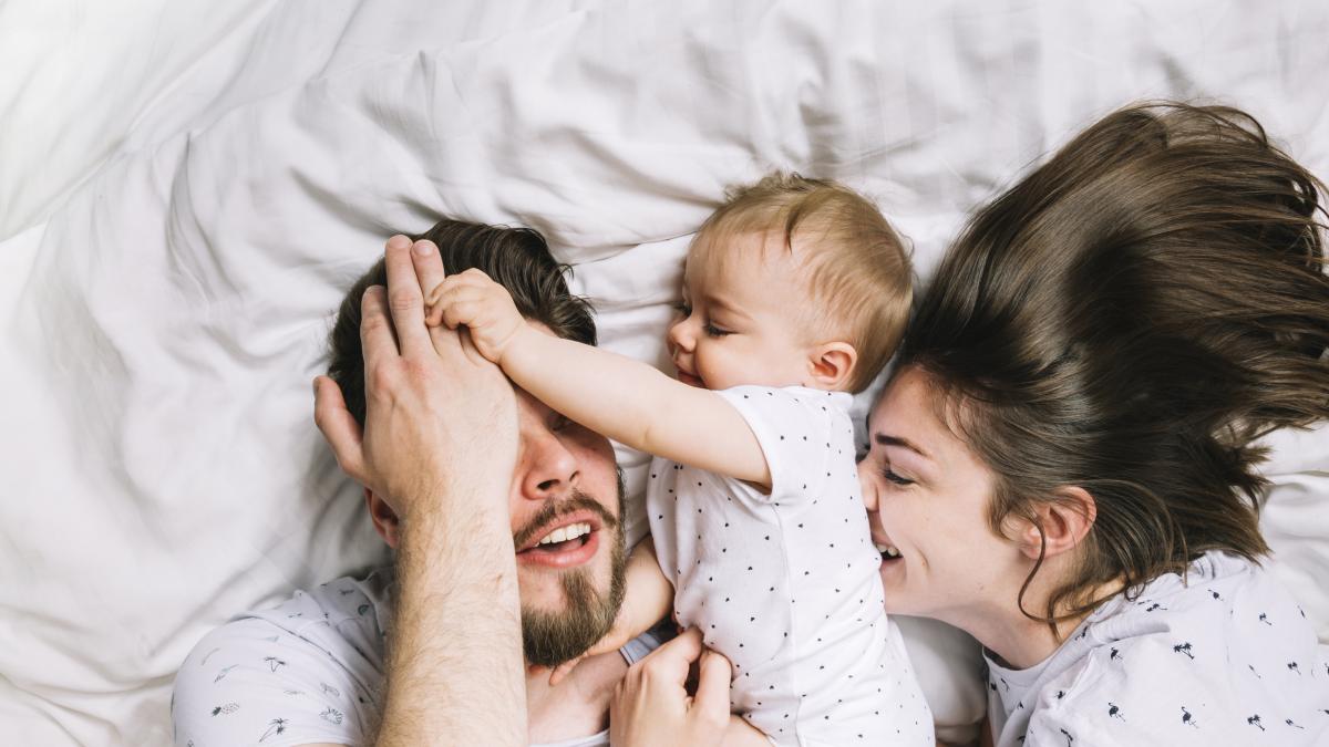 9-lucruri-pe-care-le-faci-ca-mama-sau-ca-tata-si-ai-spus-ca-nu-le-vei-face-acest-fenomen-poate-fi-explicat-de-mai-multe-motive_65941600