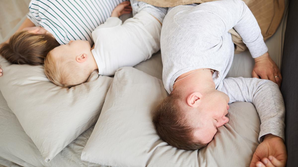 mituri-demontate-de-studii-despre-dormitul-impreuna-cu-bebelusii-si-copiii-beneficiile-reale-pe-care-aceasta-practica-le-poate-aduce_79216200