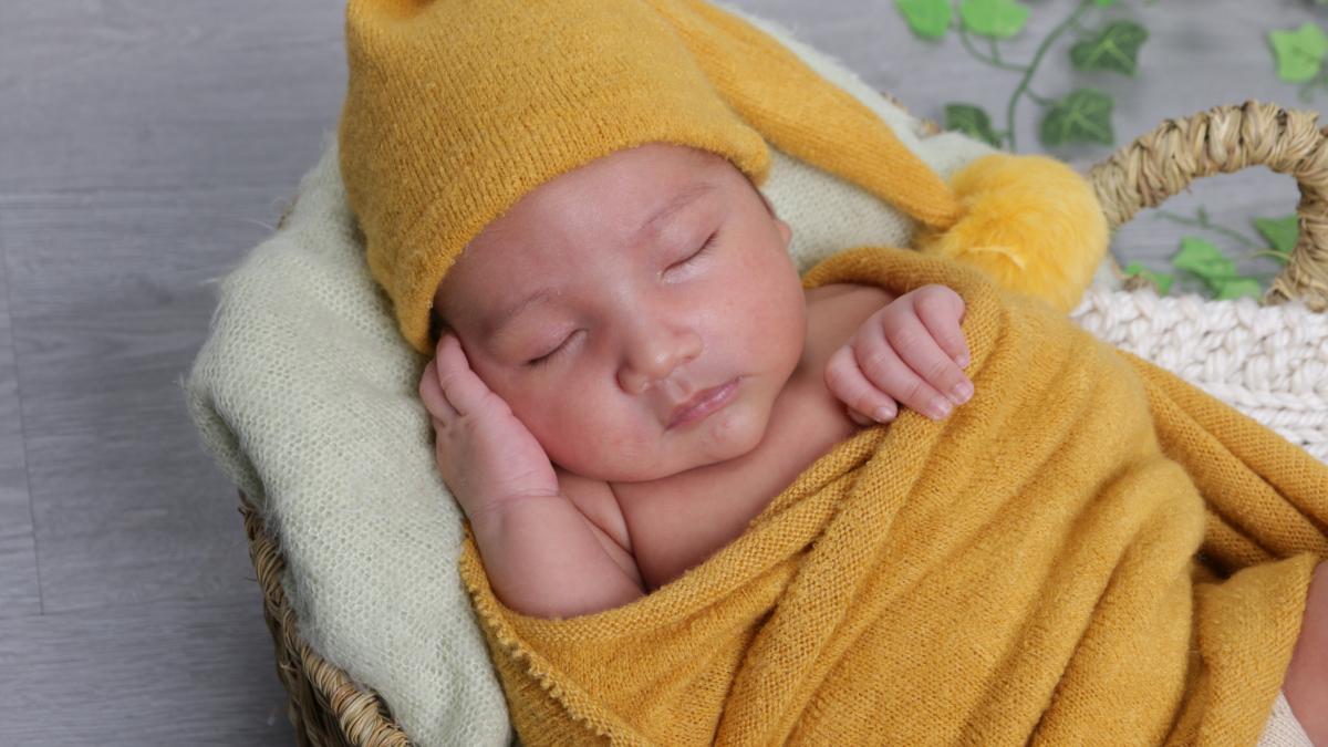 zgomot-alb--somn--copii_25492500