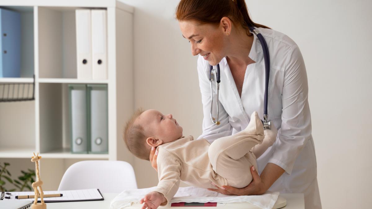 cele-zece-mituri-despre-sanatatea-bebelusului--demontate-de-pediatri-nu-s-a-dovedit-stiintific-niciunul_13833700