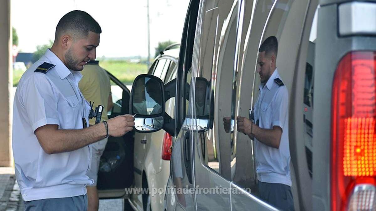 adolescentii-romani-pot-iesi-neinsotiti-din-tara--din-20-august--conditii_25018900