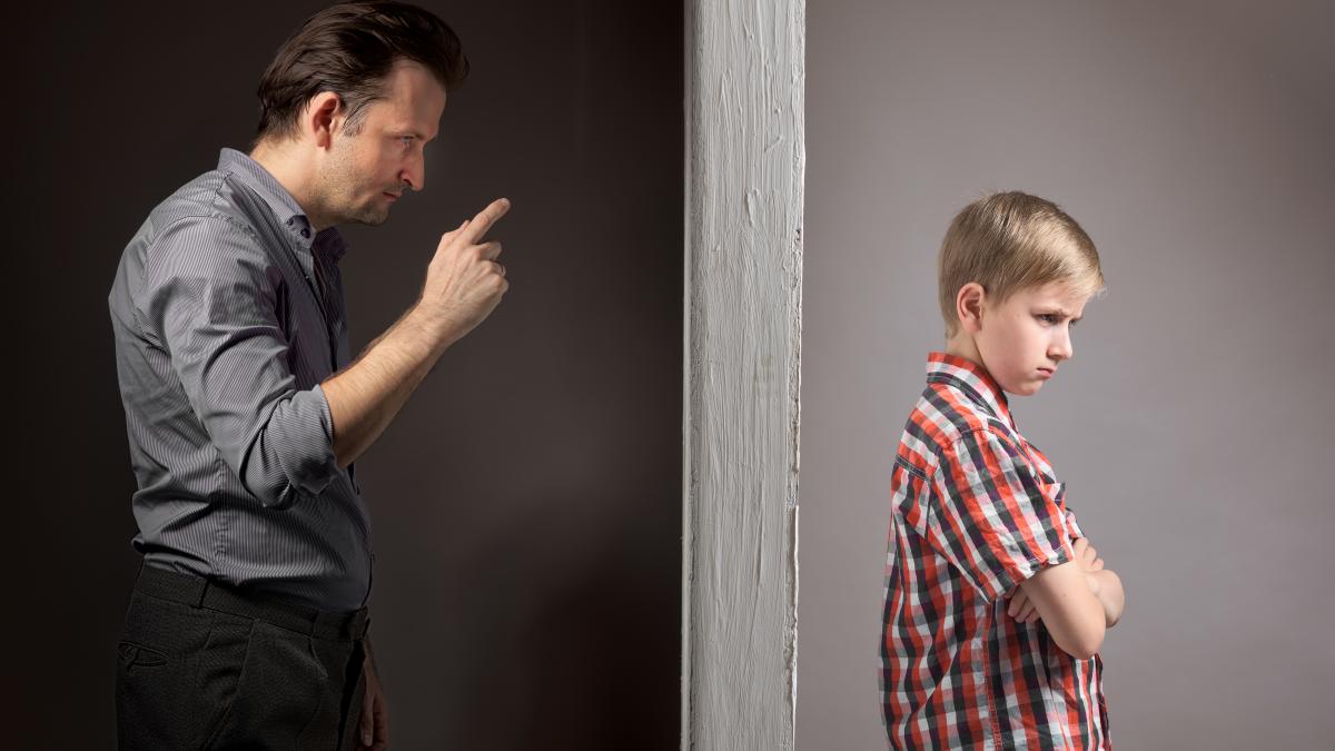 reactia-creierului-copiilor-la-critica--un-studiu-recent-dezvaluie-marile-daune-pe-care-le-provoaca-pe-termen-scurt-si-lung-poate-fi-dezastruos-1_83254000