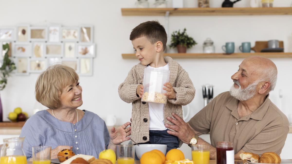 postarea-unei-mamici-a-revoltat-parintii-platesc-bunicii-ca-sa-stea-cu-copilul-meu--care-ar-fi-un-pret-corect-este-inacceptabil_13240900