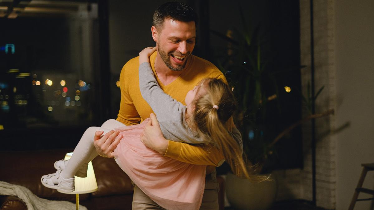 fetita-tata-pexels-anna-shvets-11369082_50503700