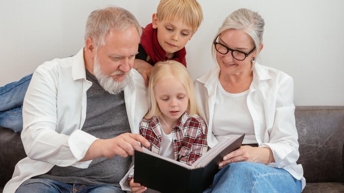 relatia-bunic-nepot_96785200