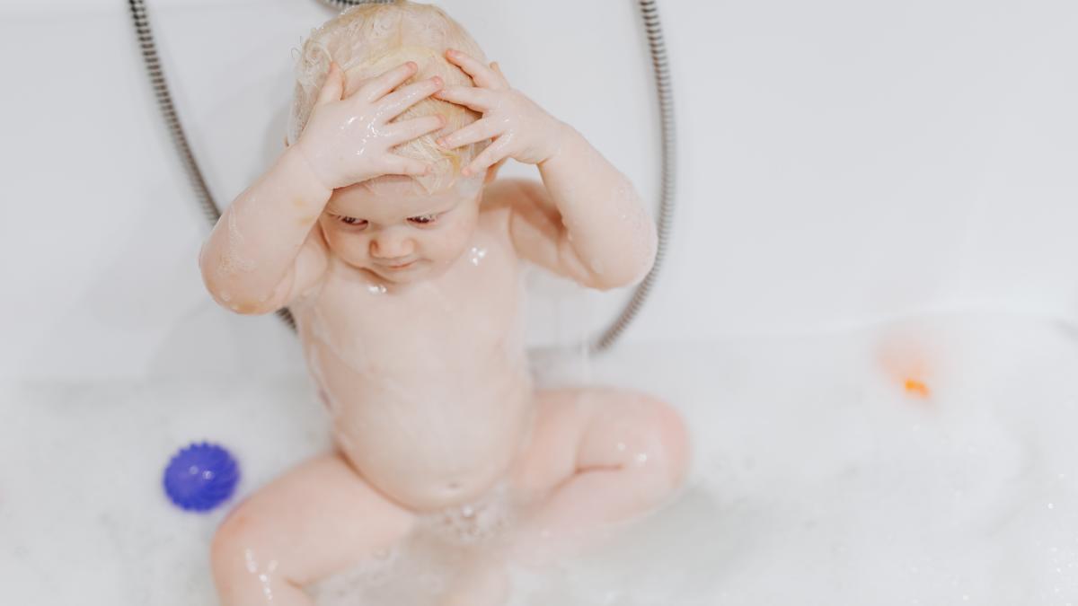 baie-la-copii-cu-febra_76640500