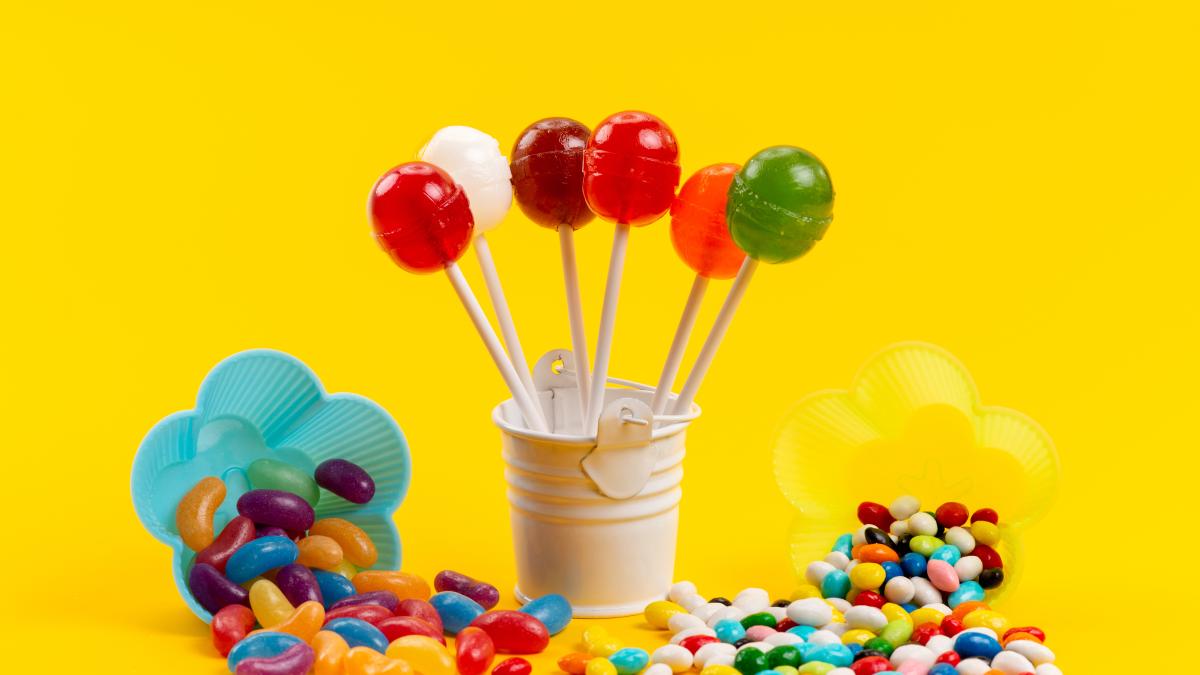 doi-copii--spitalizati-dupa-ce-au-mancat-bomboane-care-contineau-canabis-mama-i-a-dus-la-medic-dupa-ce-a-vazut-ca-micutii-se-simt-rau_02261100