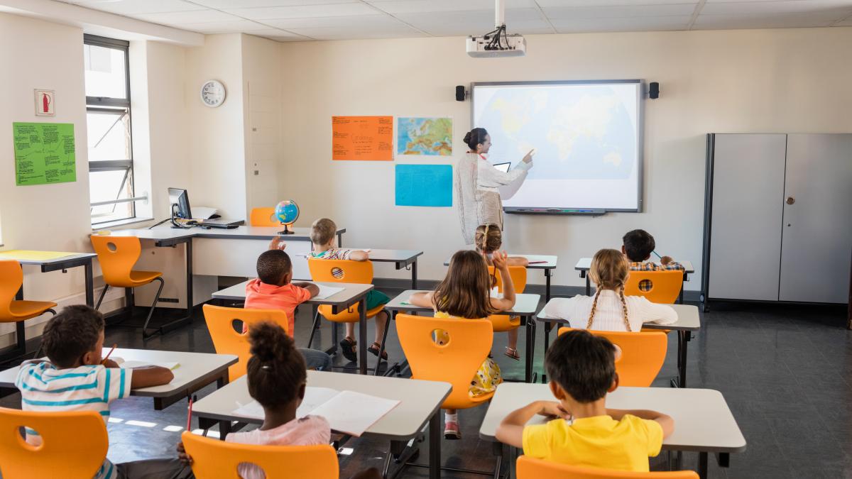 un-val-ingrijorator-de-gesturi-extreme-in-randul-profesorilor--declansat-in-urma-unei-cresteri-semnificative-a-hartuirii-din-partea-parintilor-elevilor_69292000