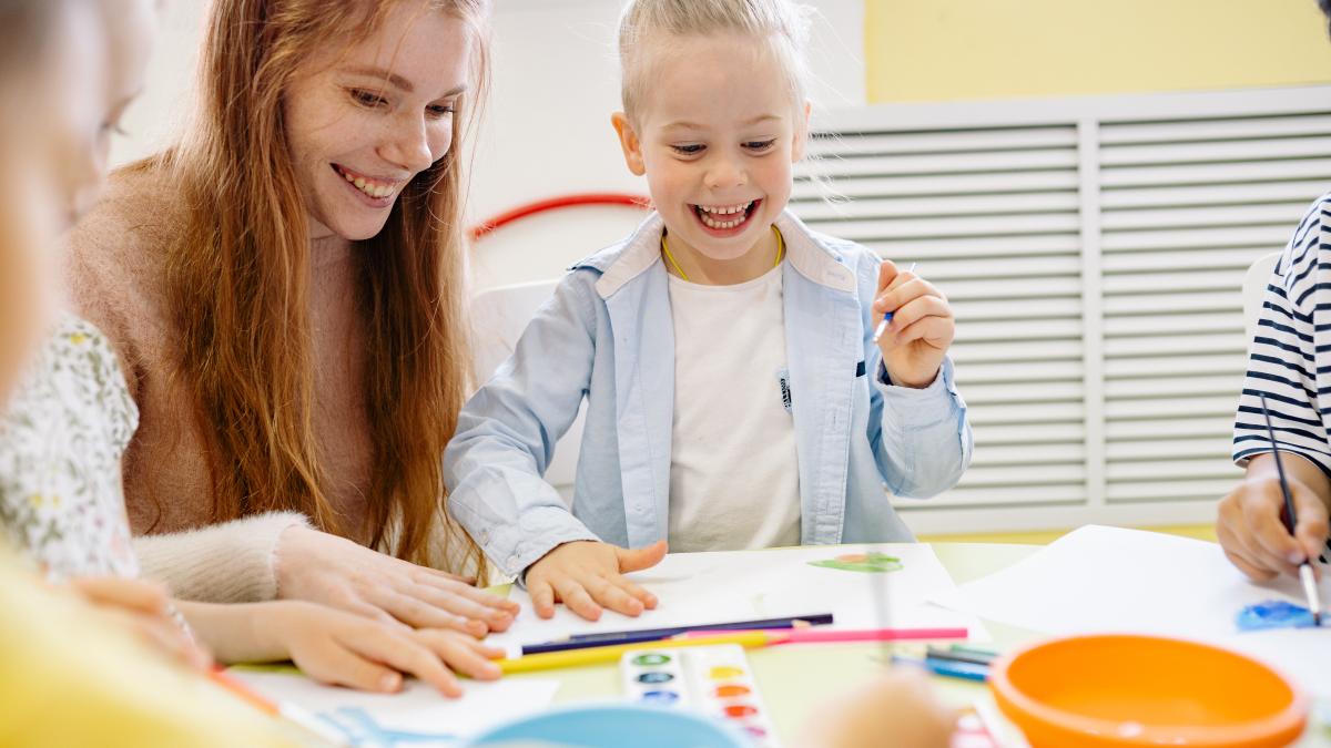 interpretare-dese-copii--cerul--luna-si-stelele_60050800