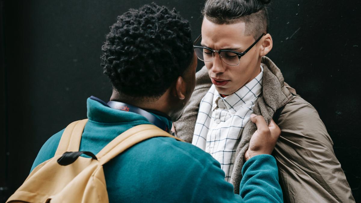 furia-si-agresivitatea-la-adolescenti_83600200