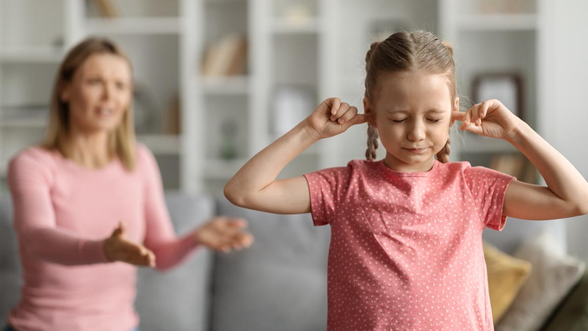 12-lucruri-pe-care-nu-ar-trebui-sa-le-interzicem-copiilor-nostri-expert-parenting-parintii-au-tendinta-de-a-impune-restrictii-inutile_70608300