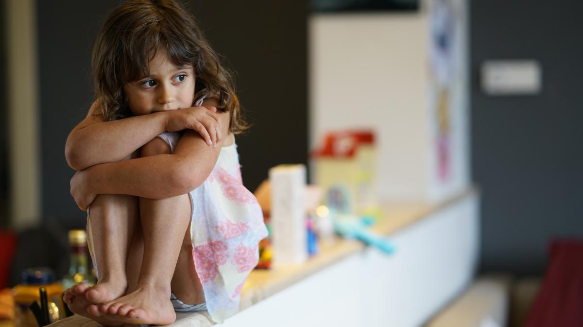 vezi-ti-am-spus-eu-cum-poate-un-comentariu-afecta-profund-increderea-copilului--specialistii-sustin-ca-are-un-impact-devastator_27595900