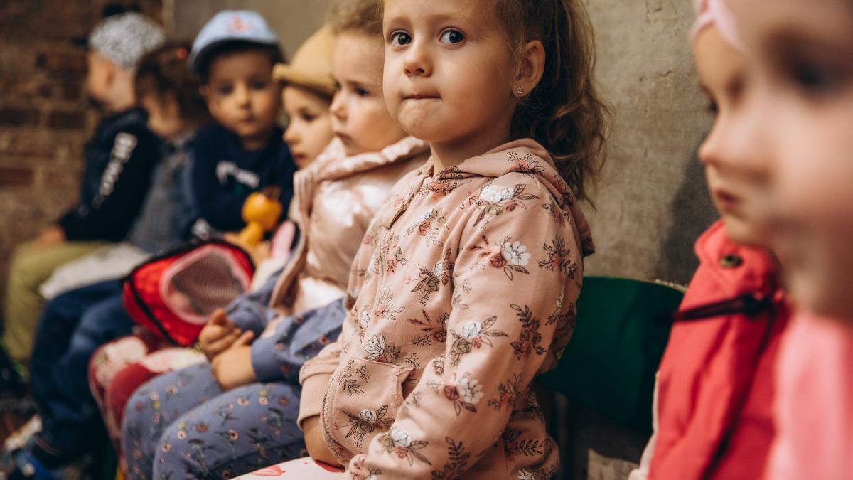 romania--in-topul-tarilor-europene-in-ceea-ce-priveste-numarul-de-copii-care-traiesc-in-sistemul-de-protectie-al-statului--cat-dureaza-adoptia-unui-copil_46653700