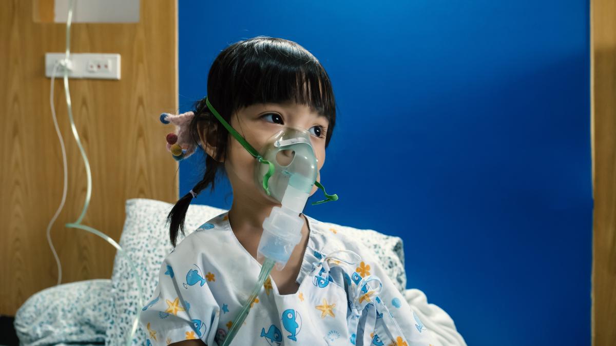 zeci-de-mii-de-copii-din-china--afectati-de-misterioasa-pneumonie-ambulanta--recomandarile-oms_57448800