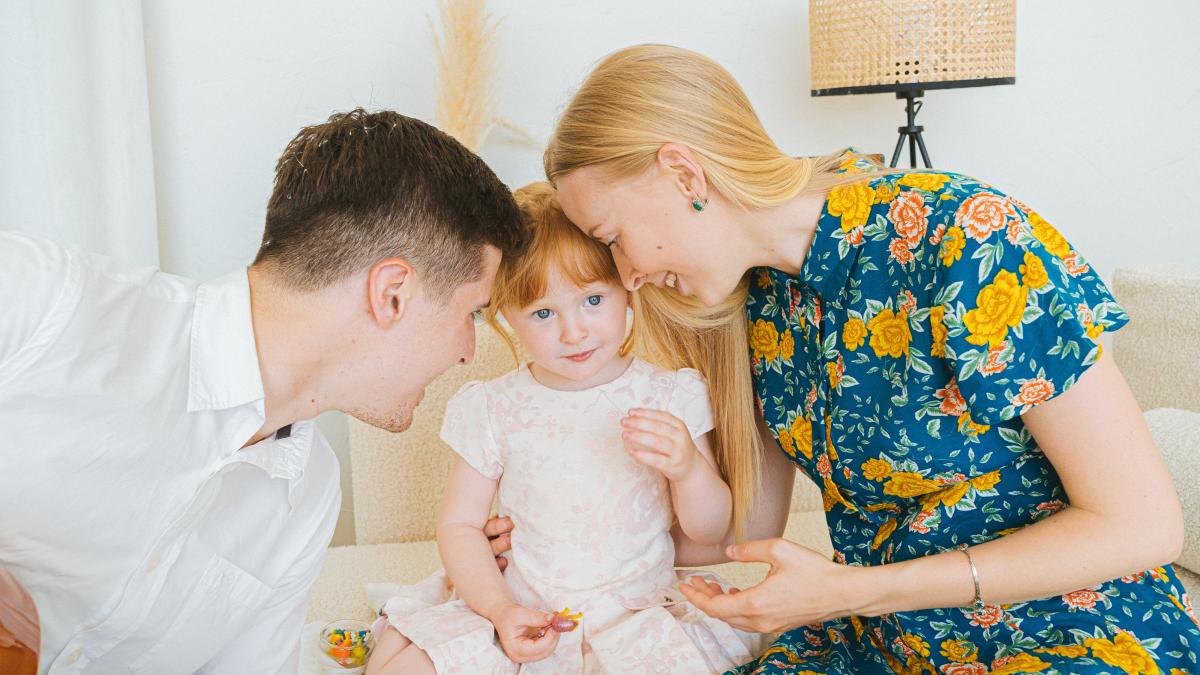 un-psiholog-ne-ajuta-sa-identificam-violenta-invizibila-si-mesajele-pe-care-le-primesc-copiii-expusi-acestui-tip-de-actiuni-identificarea-lor--primul-pas-catre-schimbare_89658100