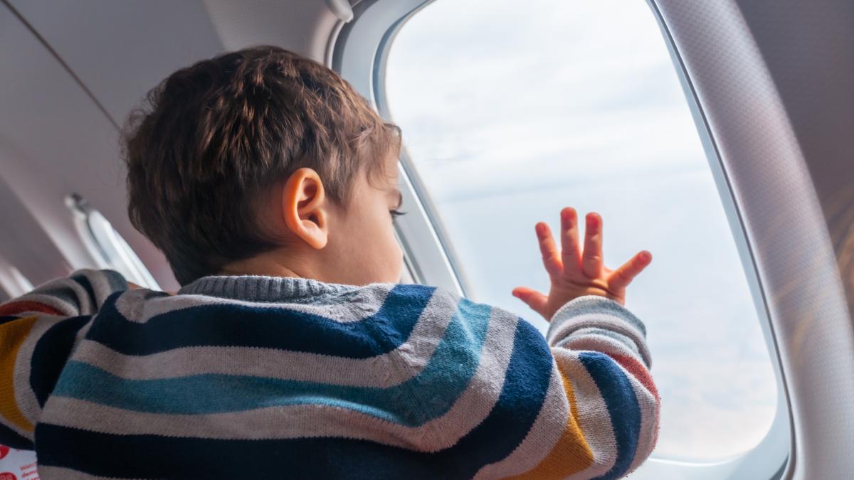 baietel-de-6-ani--imbarcat-in-avionul-gresit--intr-o-scena-desprinsa-parca-din-filmul-singur-acasa-2_03941000