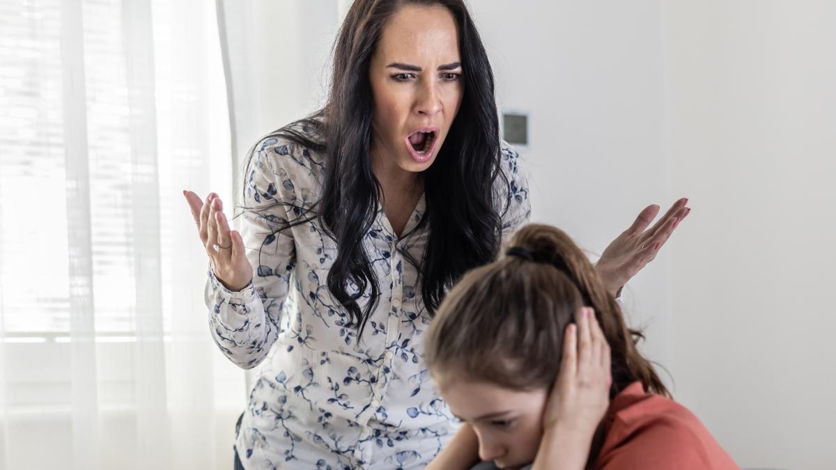 neuropsiholog--despre-furia-parintilor-fata-de-copii-90-este-inutila-si-apare-din-cauza-unor-erori-de-perceptie_56841300