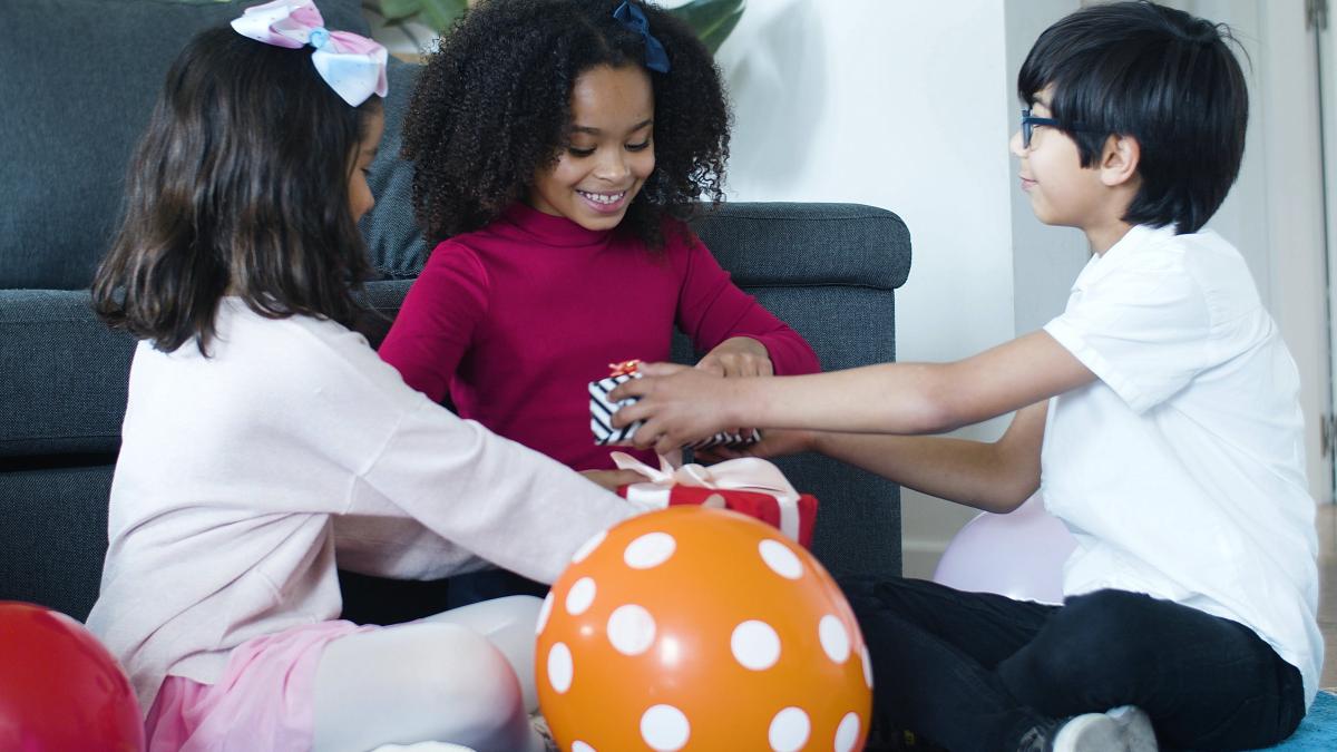 pexels-kampus-production-7423769_56814700