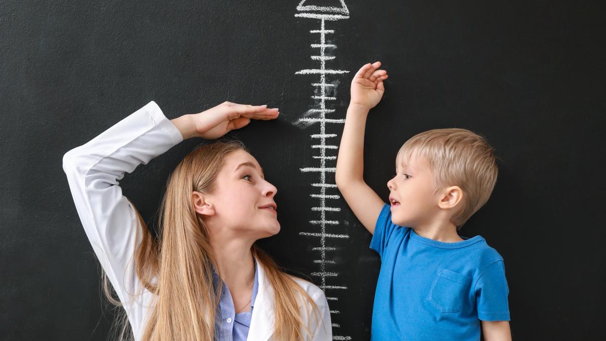 cat-de-inalt-va-fi-copilul-tau-formula-de-calcul-folosita-de-pediatri--in-functie-de-inaltimea-parintilor_39375400