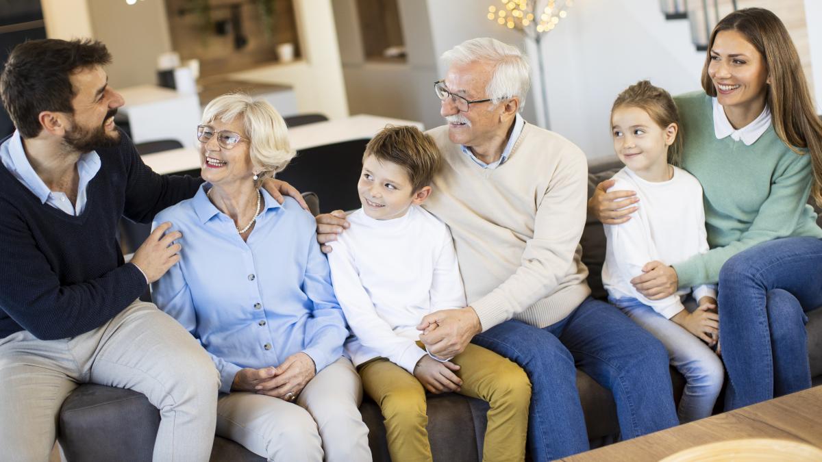 lista-generatiilor-caracteristicile-si-provocarile-unice-ale-fiecareia--unii-experti-sustin-ca-aceasta-este-cea-mai-educata-din-toate-timpurile_84921300