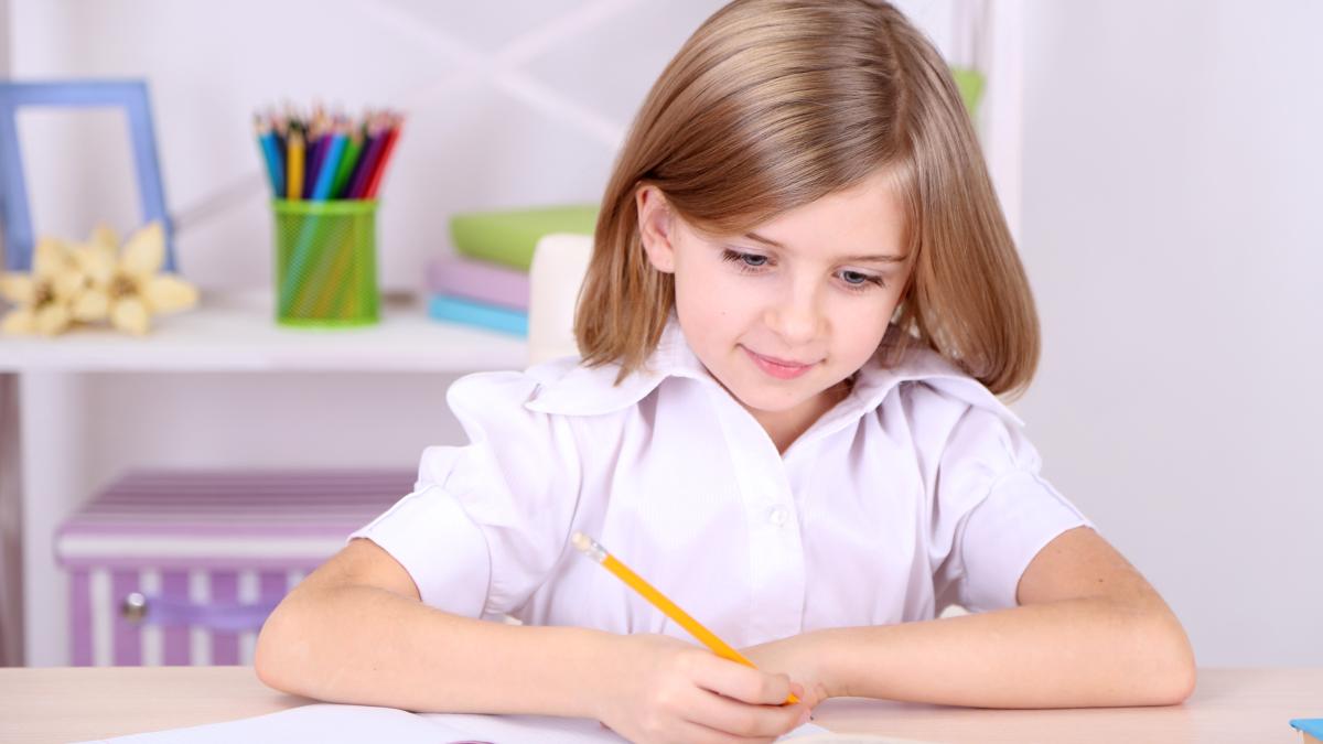 raspunsul-unei-fetite-la-o-activitate-scolara-o-emotioneaza-pe-mama-ei-cea-mai-importanta-realizare-din-viata-ei_45618000