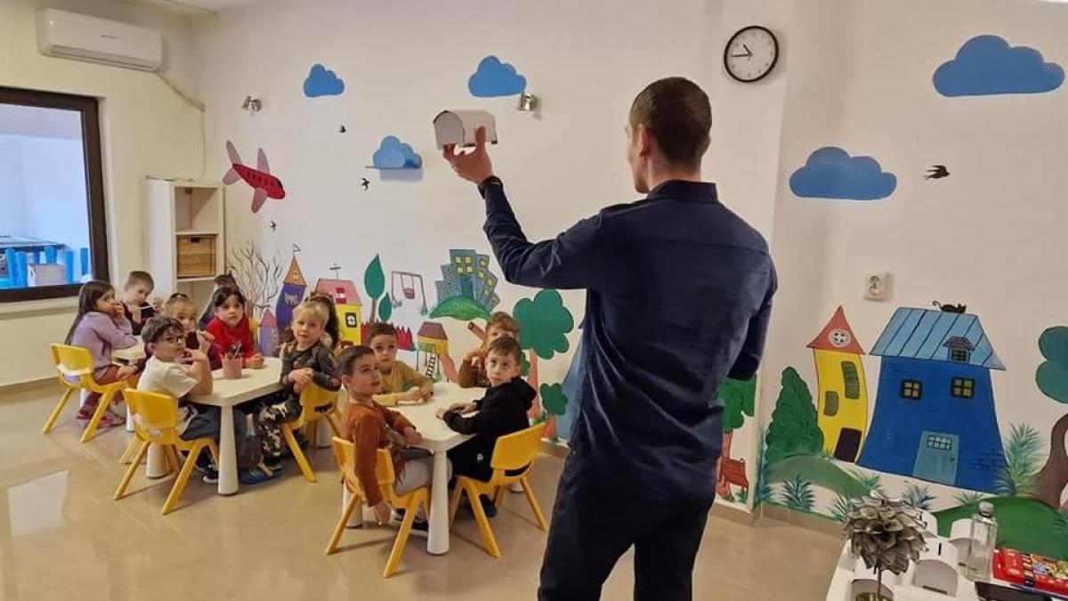 primul-pas-in-educatia-financiara-a-copiilor-este-acesta-roxana-bucur-si-andrei-popa-ne-spun-cum-sa-invatam-micutii-sa-si-gestioneze-banii-castigati---1_40273500