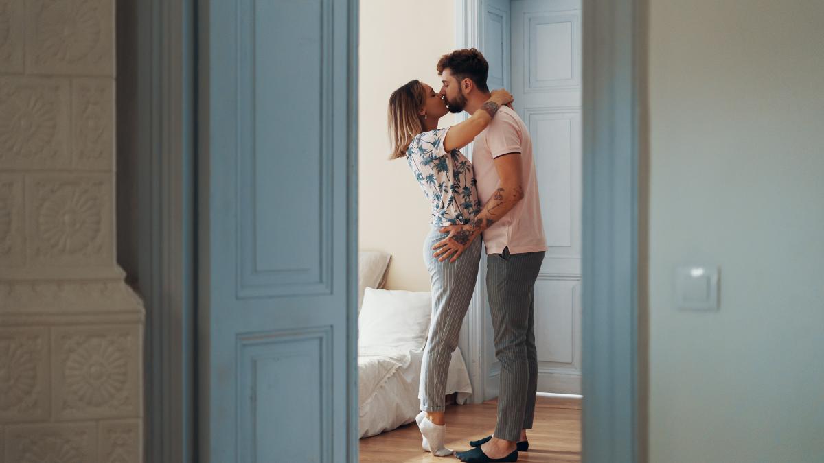 cum-sa-actionezi-daca-micutul-te-prinde-in-pat-abordarile-ideale-pentru-copiii-mici-si-mari--de-la-experti_68663600