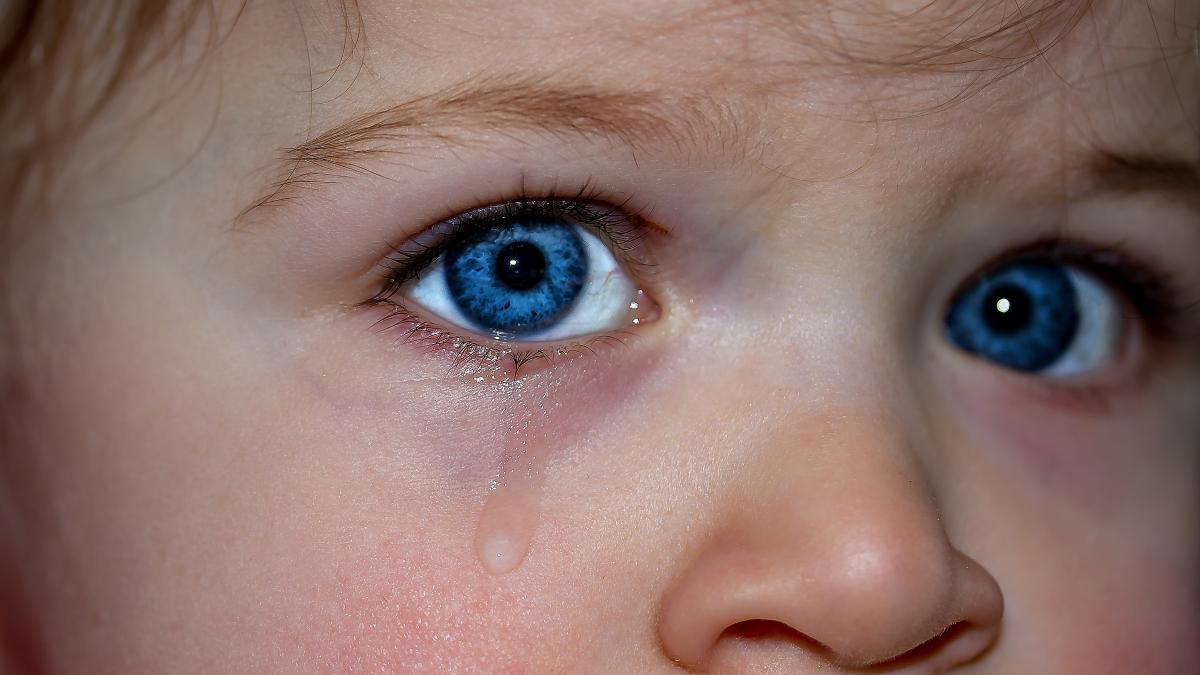 girl-photography-sadness-portrait-child-blue-1162325-pxhere-com_92292600