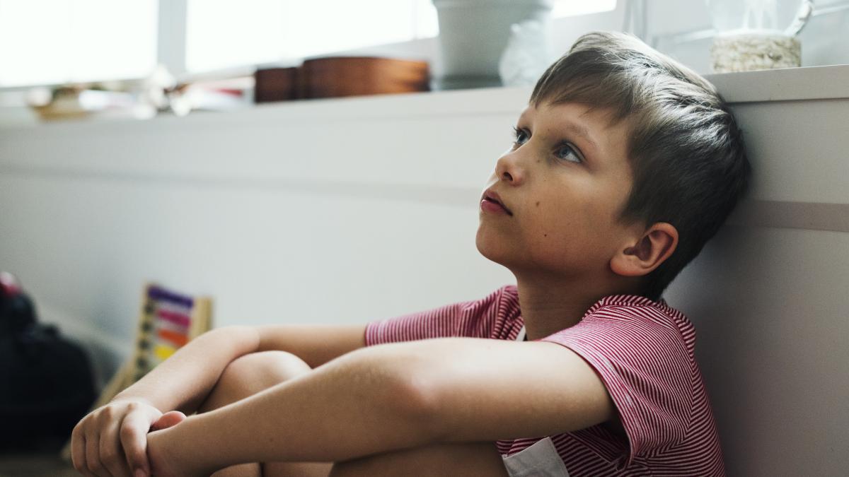 parinti-absenti-emotional--cum-ii-afecteaza-pe-copii_22073500