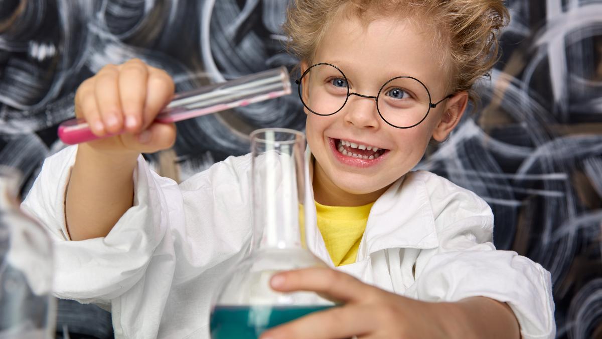 rutine-zilnice-cu-care-copiii-tai-vor-invata-sa-gandeasca-ca-niste-oameni-de-stiinta-fara-sa-si-dea-seama_29282000