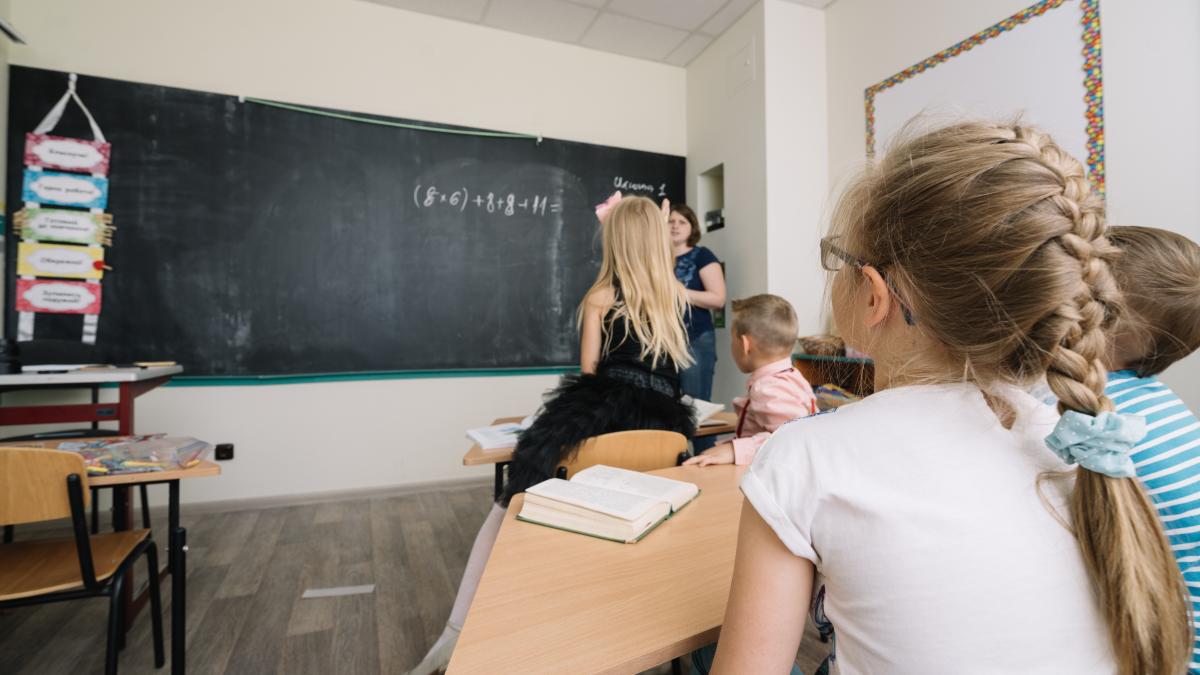 reguli-noi-in-scoli-din-toamna--se-schimba-distribuirea-elevilor-in-clase_30586900