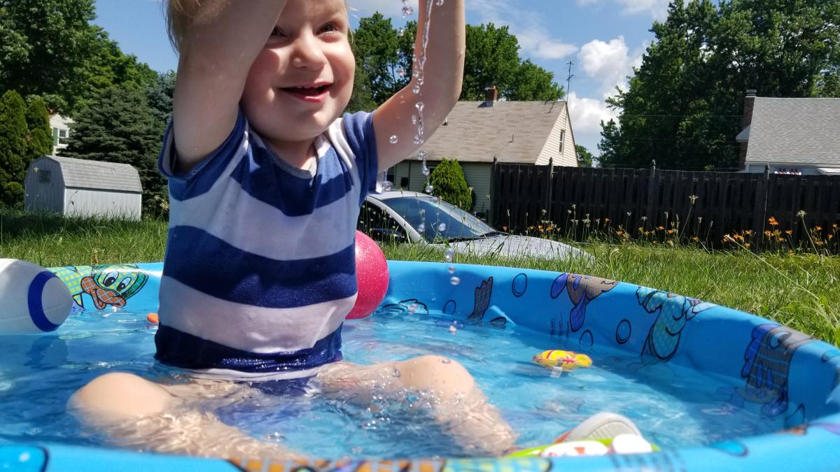 ce-invata-copiii-jucandu-se-cu-apa-specialisti-isi-dezvolta-abilitati-extrem-de-importante-in-explorarea-stiintifica--matematica-sau-limbaj_93558700