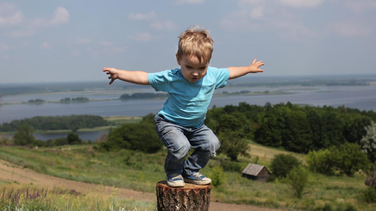 cum-sa-ti-ajuti-copilul-sa-devina-cea-mai-buna-versiune-a-lui-specialist-micutul-poseda-un-potential-infinit--innascut-si-neexplorat--iar-noi--adultii--il-impiedicam_15140800