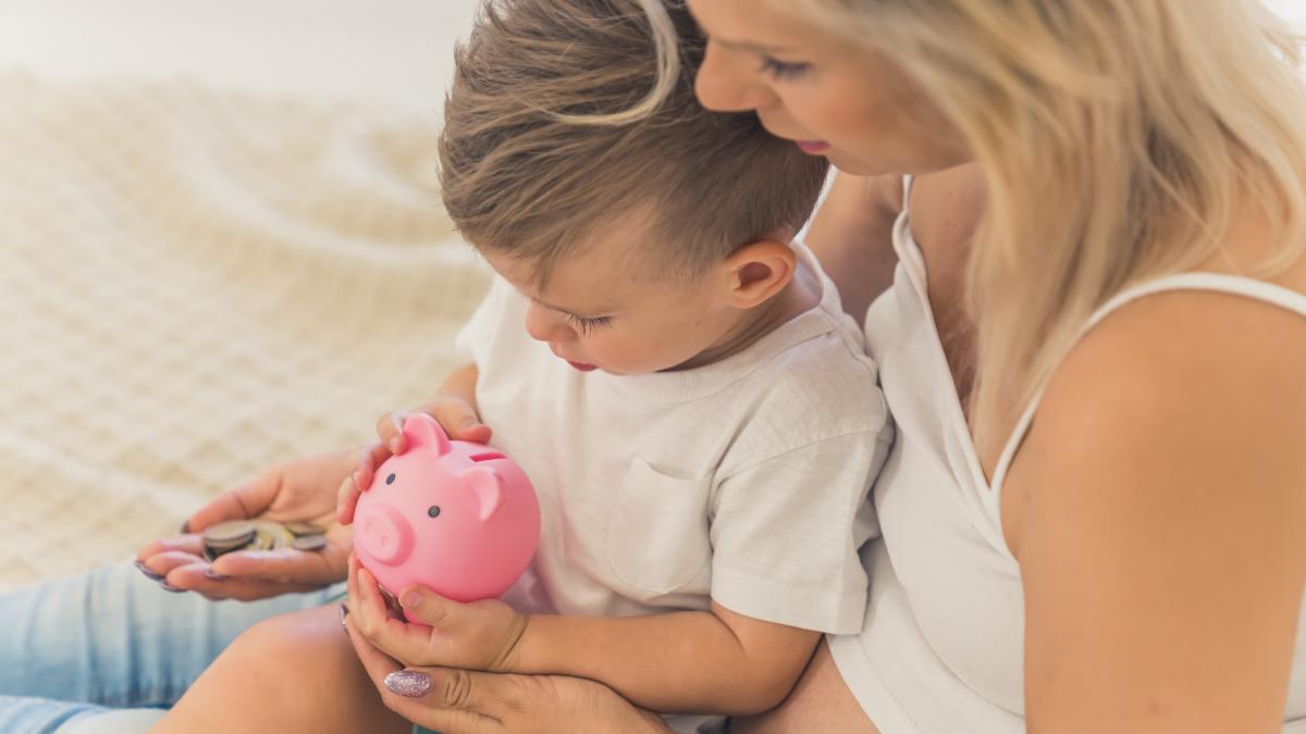 ar-trebui-sa-fie-copii--nu-sa-si-faca-griji-pentru-chirie-revolta-parintilor-dupa-ce-o-mama-a-anuntat-ca-le-ia-copiilor-bani-de-utilitati-si-mancare_66485400