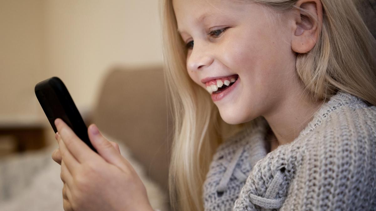 o-comisie-de-experti-francezi-solicita-interzicerea-ecranelor-pentru-copiii-sub-3-ani_35645300