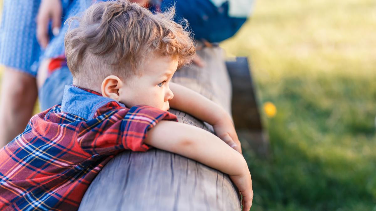 nu-vrei-sau-nu-oferi-imbratisari-aceasta-reticenta-are-radacini-in-copilarie_13881300
