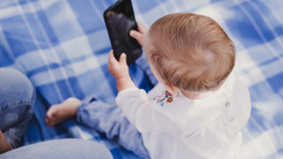 in-ciuda-recomandarilor--peste-90prc--dintre-copii-sunt-expusi-la-ecrane--zamfir-parintii-nu-stiu--am-incercat-sa-i-informam--am-fost-blocati-cred-ca-nu-este-rentabil-pentru-industria-medicala-1_57949700