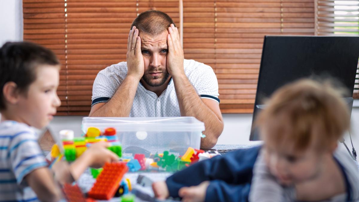 e2809enu-mi-place-sa-ma-joc-cu-copilul-meue2809d--psiholog-sunt-trei-motive-pentru-care-exista-acest-blocaj_03716500