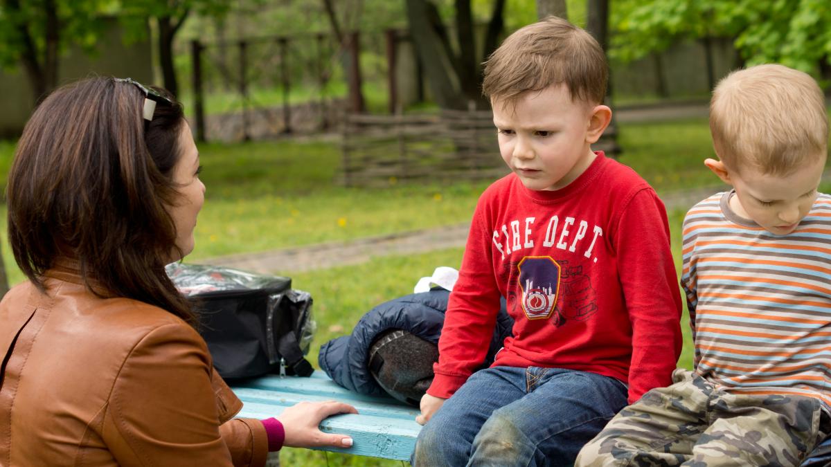 iata-care-sunt-caracteristicile-parintilor-care-au-un-stil-de-parenting-autoritar-adecvat--uitati-va-la-aceste-semne-ca-ati-putea-fi-unul-dintre-ei_06084000