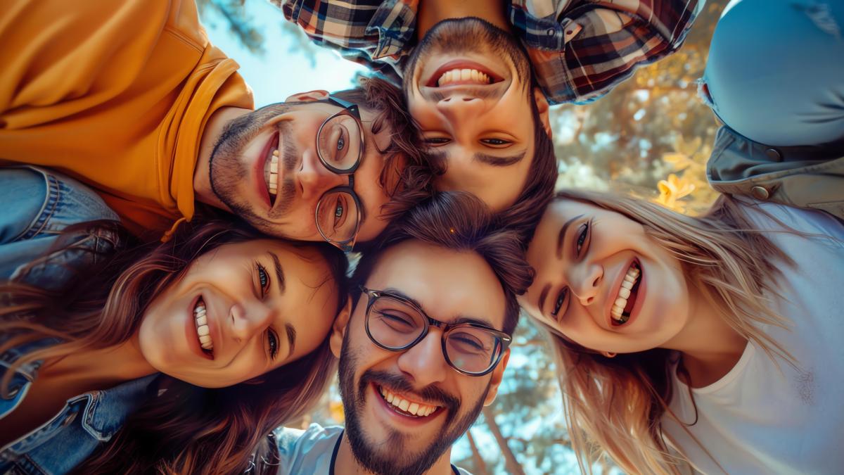 ce-ii-face-cu-adevarat-pe-oameni-mai-fericiti--si-nu-este-vorba-de-bani_16776000