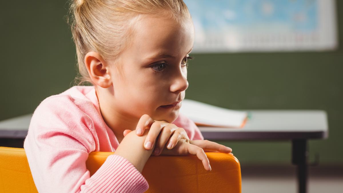 cum-sa-reactionezi-cand-copilul-tau-are-dificultati-la-scoala-psiholog-o-singura-afirmatie-poate-dezamorsa-criza_69489900