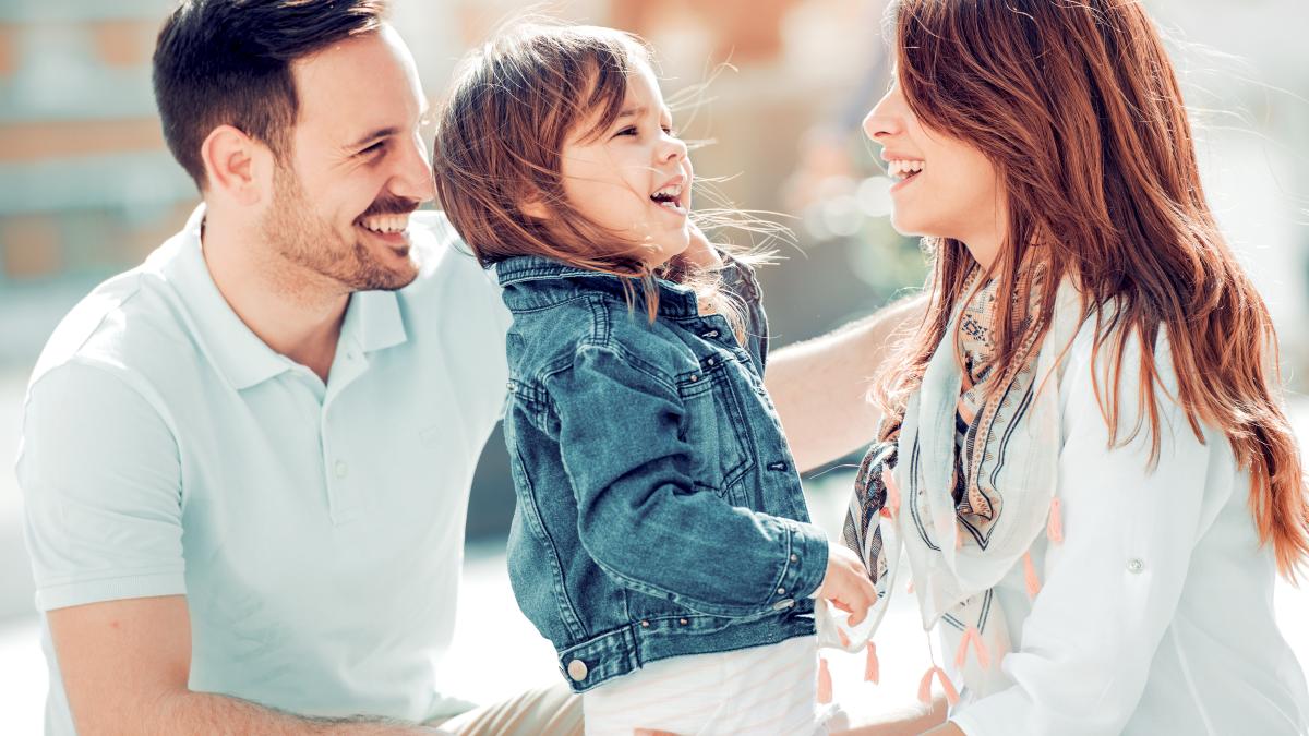 despre-relatia-parinte-copil--andreea-marin-e2809eeu-nu-sunt-prietenul-tau-de-joaca--nu-ne-tragem-de-sireturi-oricand--oricum--este-o-egalitate-prost-inteleasae2809de2809d_08247300