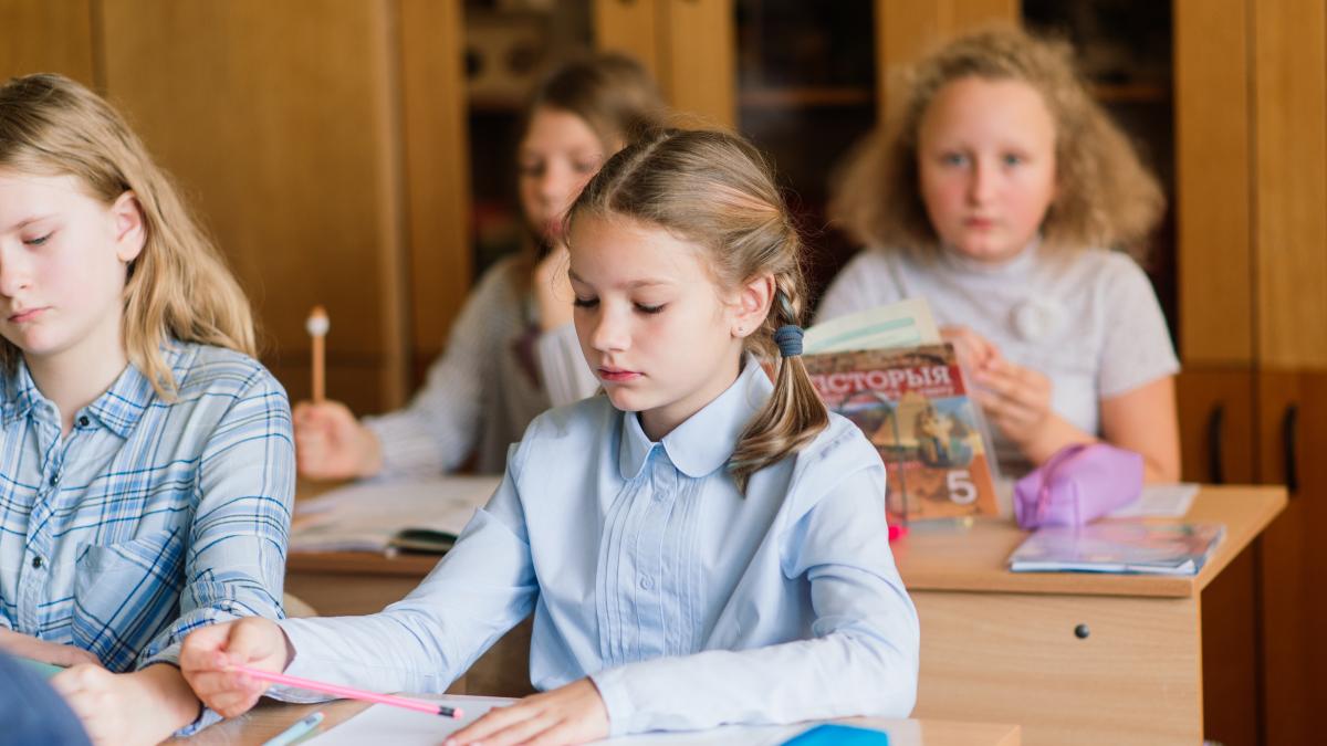 sorin-popa--despre-profesori-fac-doar-un-transfer-de-informatie-si-asta-nu-schimba-vieti-materie-care-poate-schimba-viitorul-educatiei-in-romania-peste-20-000-de-copii-o-au-deja-in-curicula_21139900