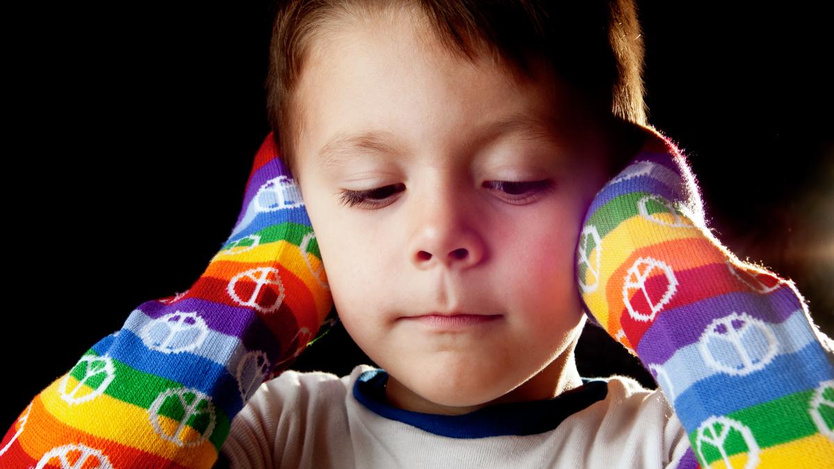 asperger--care-sunt-cauzele-reale-ale-prezentei-acestui-sindrom-la-copii-dr--ioana-georgescu-exista-teorii-interesante-ale-aparitiei-bolii_26491400